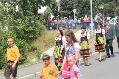 Foto des Albums: Wiesenfest (18. 07. 2015)