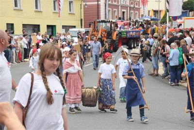 Foto des Albums: Wiesenfest (18. 07. 2015)