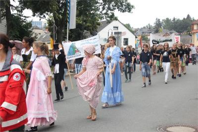 Foto des Albums: Wiesenfest (18. 07. 2015)