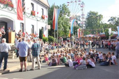 Foto des Albums: Wiesenfest (18. 07. 2015)