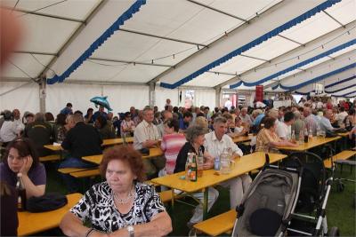 Foto des Albums: Wiesenfest (18. 07. 2015)