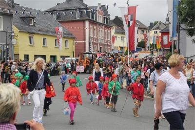 Foto des Albums: Wiesenfest (18. 07. 2015)