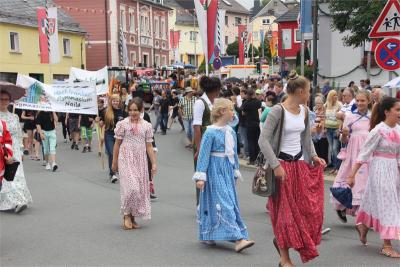 Foto des Albums: Wiesenfest (18. 07. 2015)