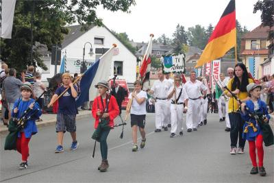 Foto des Albums: Wiesenfest (18. 07. 2015)