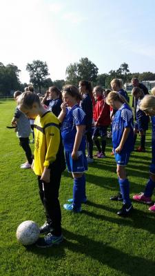 Foto des Albums: Fußball DFB-Schulcup Mädchen