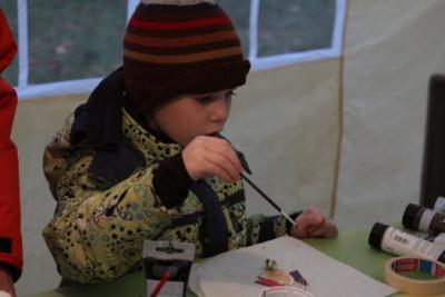 Foto des Albums: Aufstellen ds Weihnachtsbaumes in Leezen, Schloßlatz