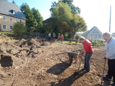 Foto des Albums: Schulgarteneinsatz