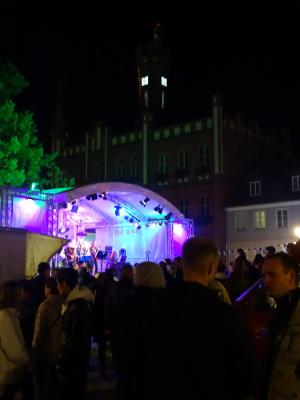 Foto des Albums: Uwes Musikschulband beim Stadtfest 2015 (02.10.2015)