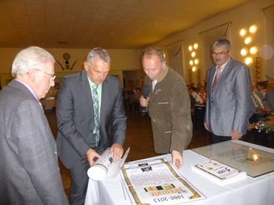 Foto des Albums: 25 Jahre Partnerschaft