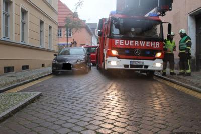 Einfahrt Fischerstra&szlig;e eine enge Kiste 