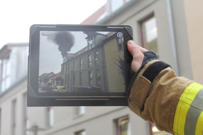  Geb&auml;udebrand mit Menschenrettung  