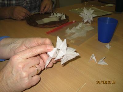 Foto des Albums: Bascetta-Sterne basteln für die Weihnachtszeit am 26.Oktober 2015