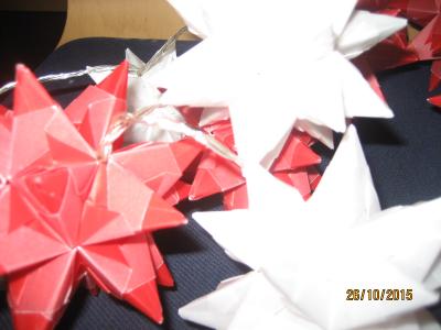 Foto des Albums: Bascetta-Sterne basteln für die Weihnachtszeit am 26.Oktober 2015