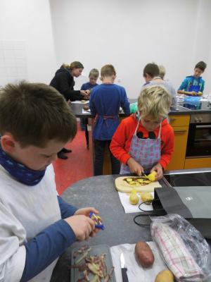 Foto des Albums: Kartoffelprojekt 2015