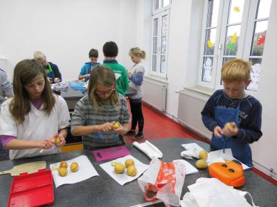 Foto des Albums: Kartoffelprojekt 2015