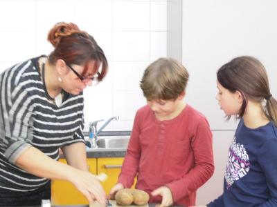 Foto des Albums: Kartoffelprojekt 2015