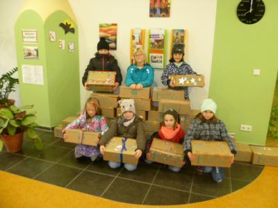 Foto des Albums: Paketaktion Kinder helfen Kindern (11. 11. 2015)