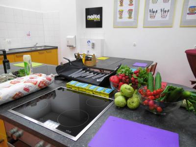 Foto des Albums: Vorbereitungen zur Feierlichen Einweihung unserer Schullehrküche