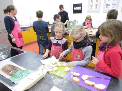 Foto des Albums: Vorbereitungen zur Feierlichen Einweihung unserer Schullehrküche