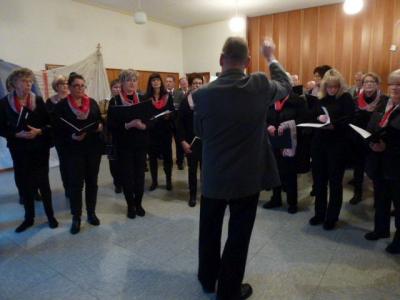 Foto des Albums: Adventskonzert Mauritiuskirche Schenklengsfeld 2015 (06. 12. 2015)