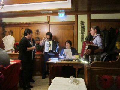 Foto des Albums: SHG Adventsfeier 2015