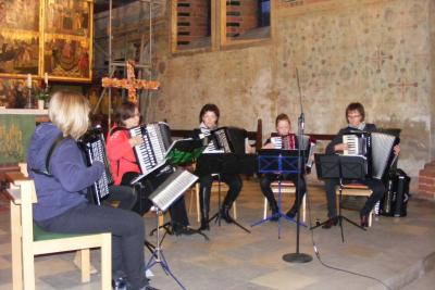 Foto des Albums: mehrfache Beteiligung am Adventsmarkt in Parchim