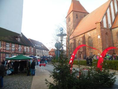 Foto des Albums: Adventssingen in der Kirche Crivitz & Adventsmarkt