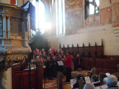 Foto des Albums: Adventssingen in der Kirche Crivitz & Adventsmarkt