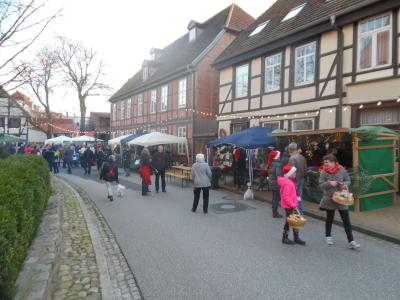 Foto des Albums: Adventssingen in der Kirche Crivitz & Adventsmarkt