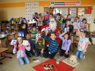 Foto des Albums: Besuch des Weihnachtsmanns in der Klasse 1b