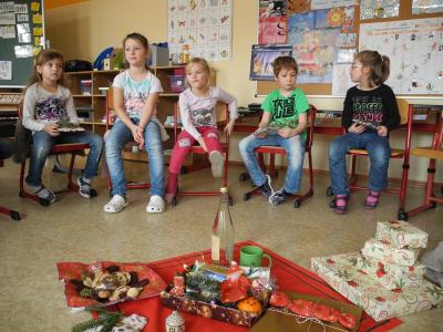 Foto des Albums: Besuch des Weihnachtsmanns in der Klasse 1b