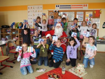 Foto des Albums: Besuch des Weihnachtsmanns in der Klasse 1b