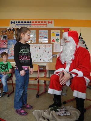 Foto des Albums: Besuch des Weihnachtsmanns in der Klasse 1b