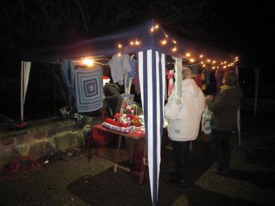 Foto des Albums: Adventsmarkt im Burghof (04.12.2015)