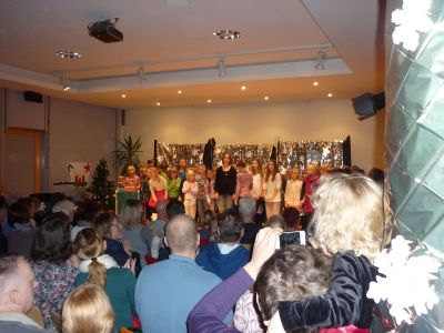 Foto des Albums: Weihnachtsrevue 2015 (23. 12. 2015)