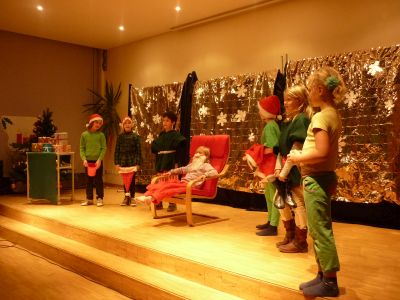 Foto des Albums: Weihnachtsrevue 2015 (23. 12. 2015)