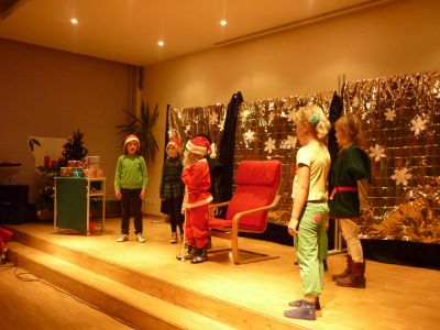 Foto des Albums: Weihnachtsrevue 2015 (23. 12. 2015)