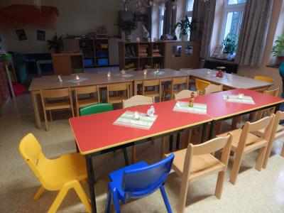 Foto des Albums: Weihnachtsfrühstück mit Besuch des Weihnachtsmannes Klasse 2b