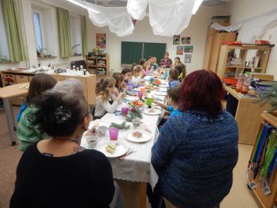 Foto des Albums: Weihnachtsfrühstück der einzelnen Klassen