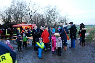 Foto des Albums: Weihnachtsbaum-Verbrennfest der JF Seester (09.01.2016)