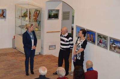 Foto des Albums: Ausstellungseröffnung "Asien-Menschen, Tempel und Kulturen" und DIA-Multivisionsshow "Mit der Transsib von Moskau bis Peking"