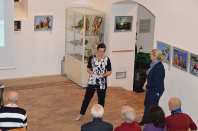 Foto des Albums: Ausstellungseröffnung "Asien-Menschen, Tempel und Kulturen" und DIA-Multivisionsshow "Mit der Transsib von Moskau bis Peking"