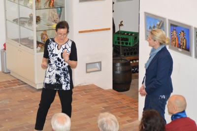 Foto des Albums: Ausstellungseröffnung "Asien-Menschen, Tempel und Kulturen" und DIA-Multivisionsshow "Mit der Transsib von Moskau bis Peking"