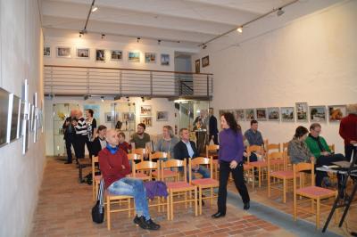 Foto des Albums: Ausstellungseröffnung "Asien-Menschen, Tempel und Kulturen" und DIA-Multivisionsshow "Mit der Transsib von Moskau bis Peking"