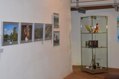 Foto des Albums: Ausstellungseröffnung "Asien-Menschen, Tempel und Kulturen" und DIA-Multivisionsshow "Mit der Transsib von Moskau bis Peking"