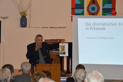 Foto des Albums: Kolloquium und Gedenkveranstaltung zum 70. Jahrestag des Endes des Zweiten Weltkrieges 1945 in Pritzwalk und Umgebung