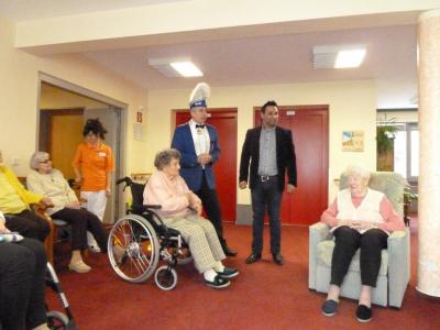 Foto des Albums: Überraschung für die Senioren des Asternhofes in Ellrich (19. 01. 2016)