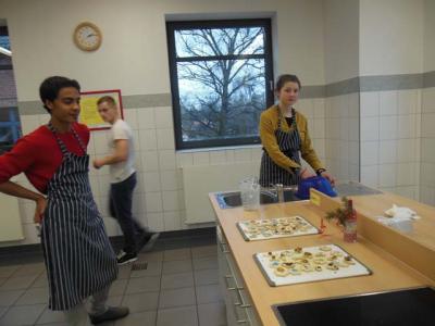 Foto des Albums: Weihnachtsbacken der AG "Willkommen in Elmshorn"