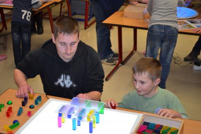 Foto des Albums: Experimententag mit Eltern