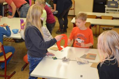 Foto des Albums: Experimententag mit Eltern